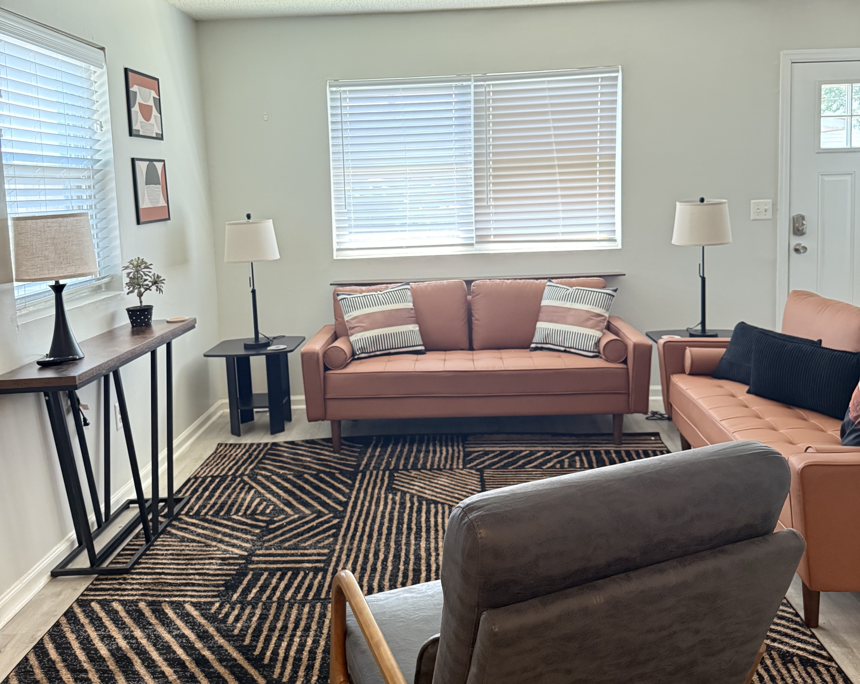 16 Reid Street unit 1